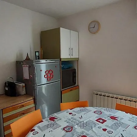 L Antlia, Proche Du Lac Avec Jardin Apartman *